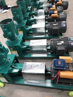 南京飼料機器人牛羊飼料機械成套設備價格及銷售分析